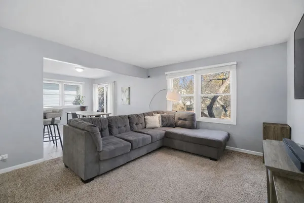 $450,000 | 766 Michigan Avenue, South Elgin, IL 60177