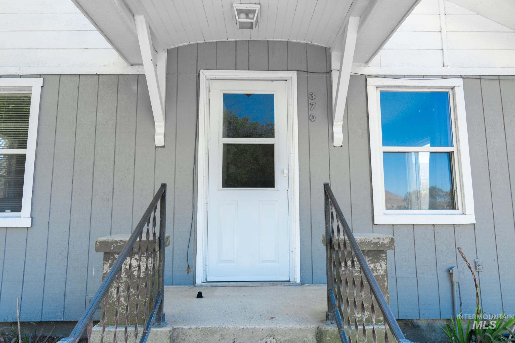 370 East Jefferson Huntington, OR 97907 - Photo 8 of 41