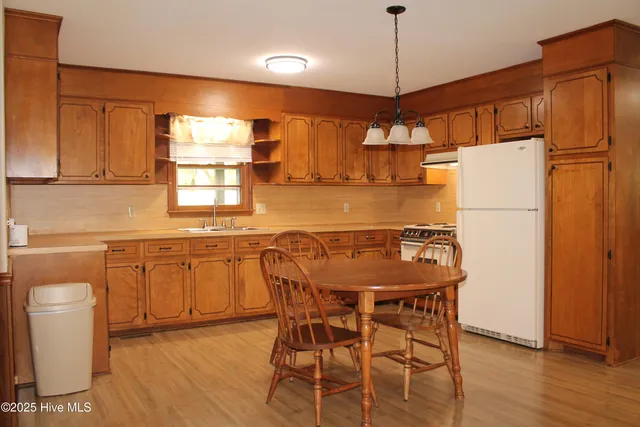 $1,650 | 2732 Highway 24, Cameron, NC 28326