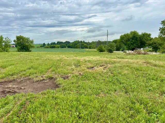 $79,900 | 7087 Nenno Road, Addison, WI 53002