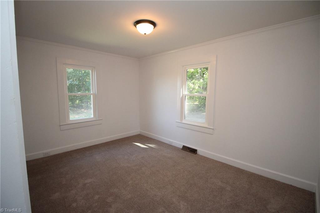 3065 Plantation Road Winston-Salem, NC 27105 - Photo 8 of 19 Gallery Image 8