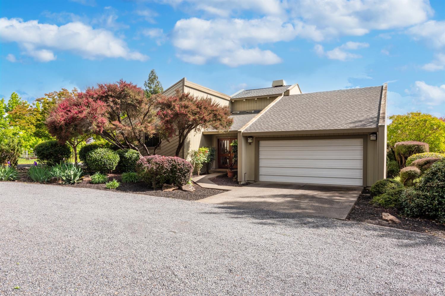 1084 Red Tail Road Healdsburg, CA 95448 - Photo 2 of 59