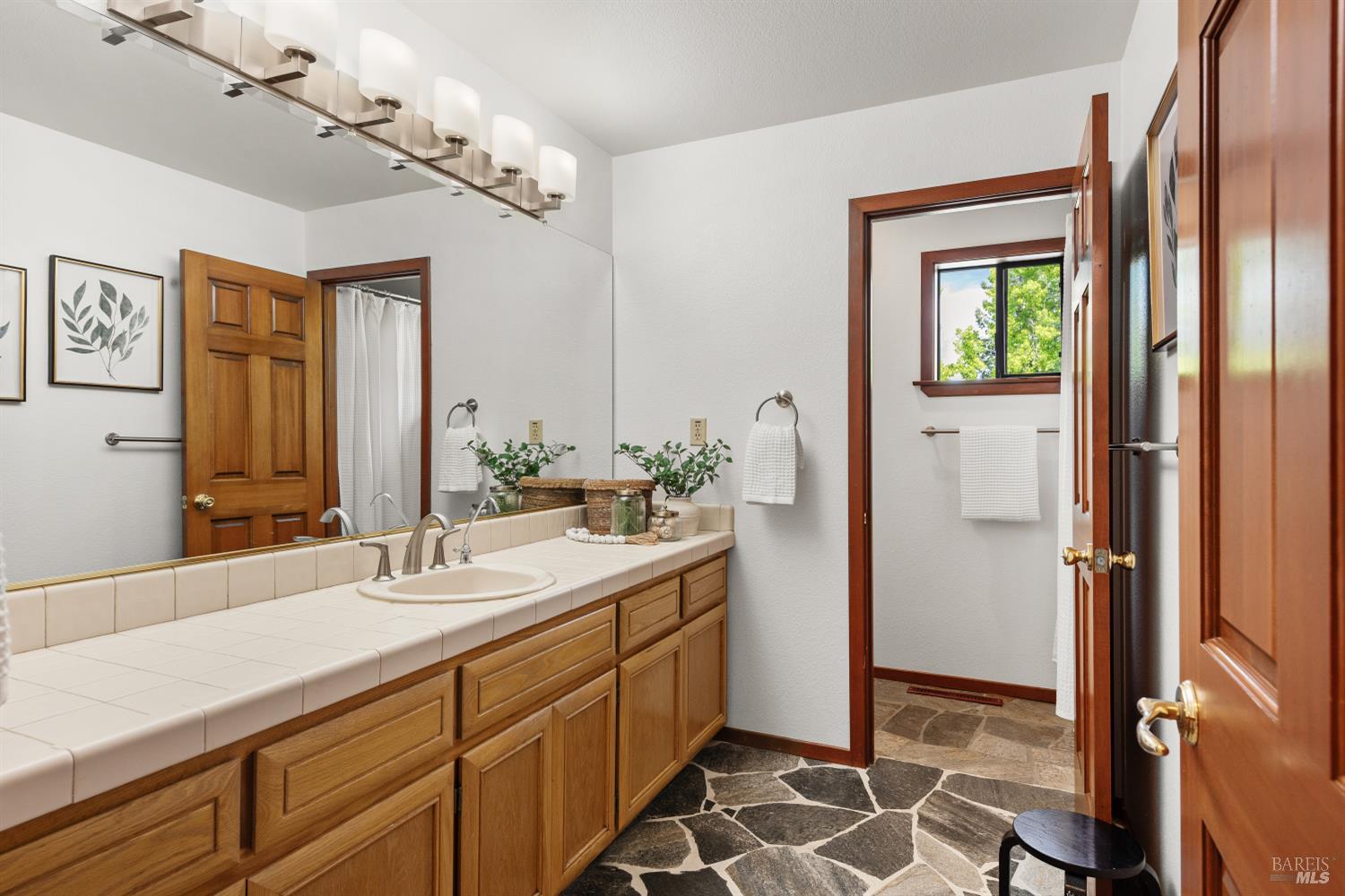 1084 Red Tail Road Healdsburg, CA 95448 - Photo 27 of 59