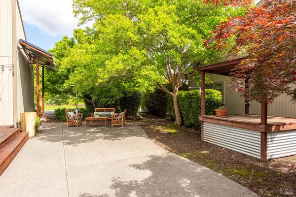 $1,699,000 | 1084 Red Tail Road, Healdsburg, CA 95448