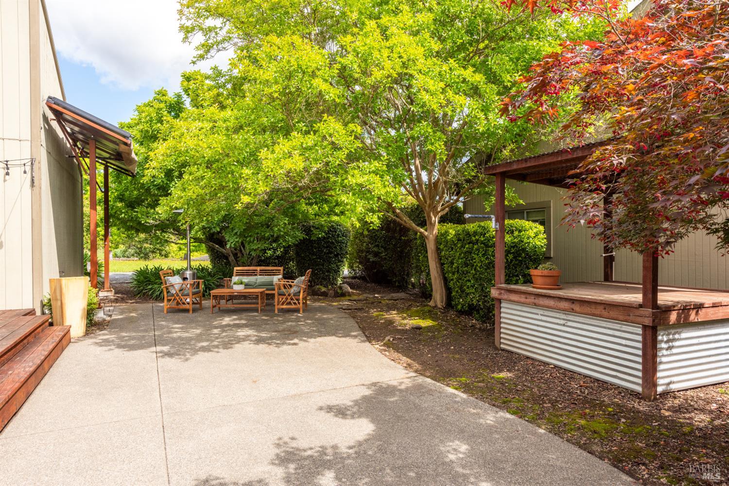 1084 Red Tail Road Healdsburg, CA 95448 - Photo 34 of 59