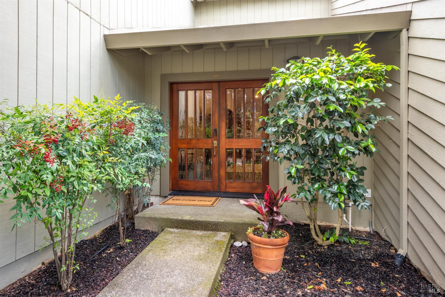 1084 Red Tail Road Healdsburg, CA 95448 - Photo 4 of 59