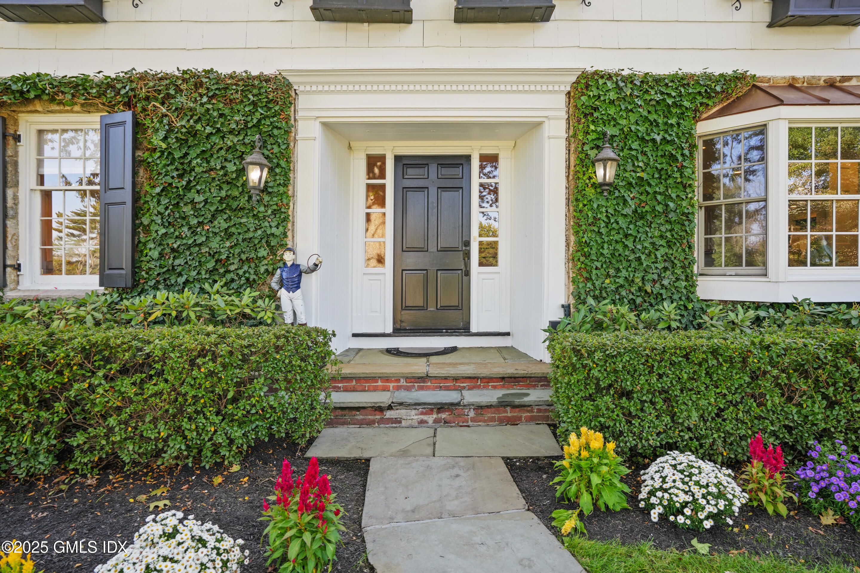 508 Round Hill Road Greenwich, CT 06831 - Photo 3 of 60 7IV01940_1