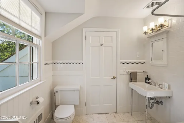 $35,000 | 508 Round Hill Road, Greenwich, CT 06831