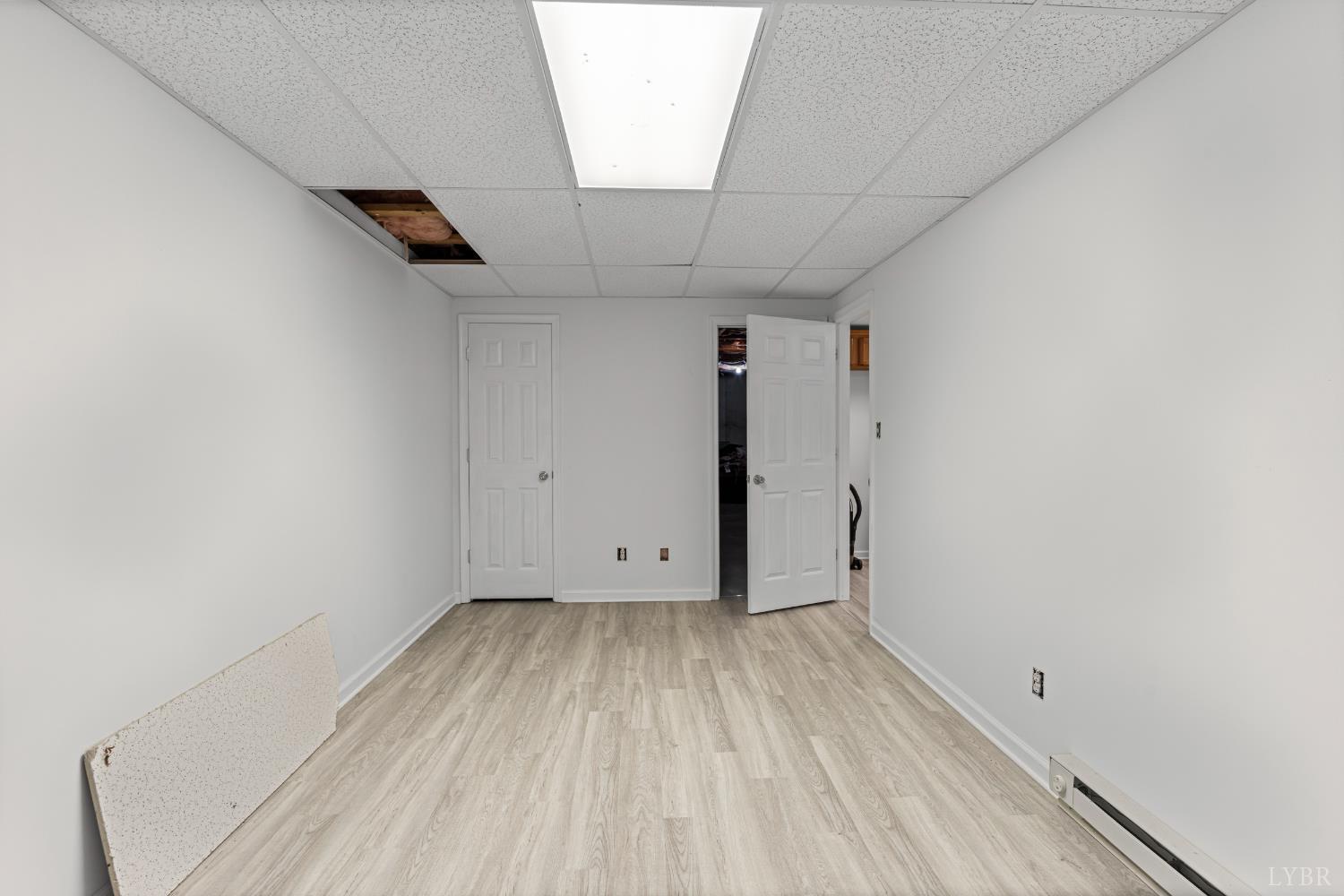 233 View Lane Concord, VA 24538 - Photo 23 of 45 a view of room