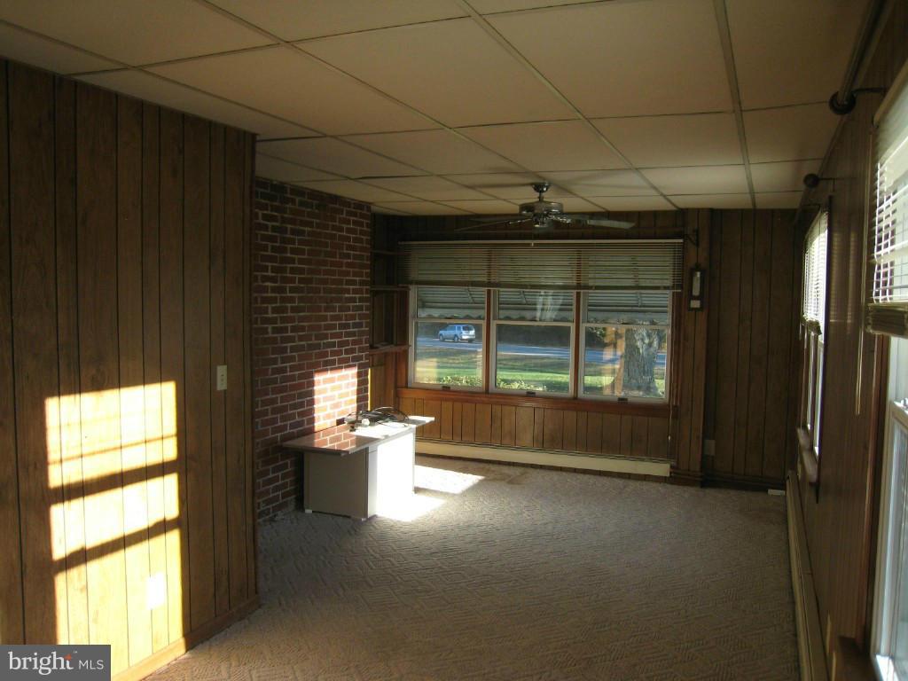 12013 Ridge Road King George, VA 22485 - Photo 4 of 8 Interior (General)