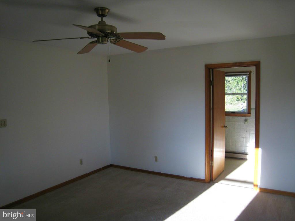 12013 Ridge Road King George, VA 22485 - Photo 6 of 8 Bedroom (Master)