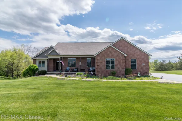 $780,000 | 4144 Meadow Hills Drive, Pinckney, MI 48169