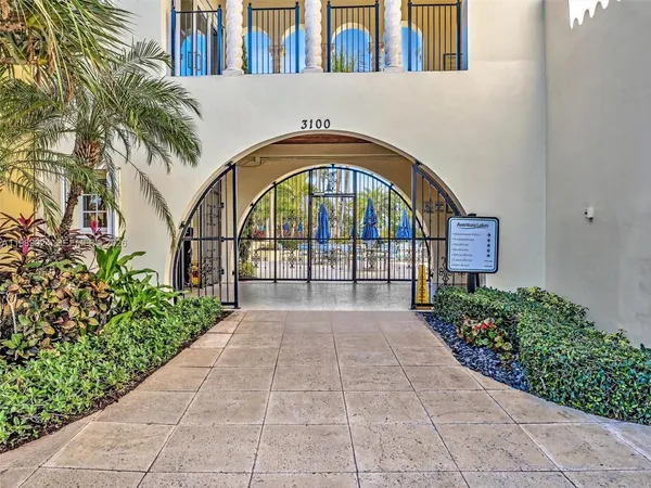 $8,800 | 20780 Northeast 32nd Avenue, Aventura, FL 33180