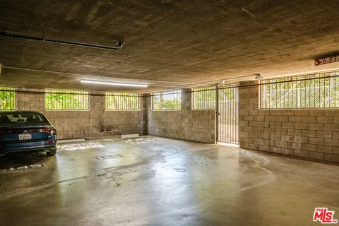 $785,000 | 1230 Horn Avenue, Unit 524, West Hollywood, CA 90069