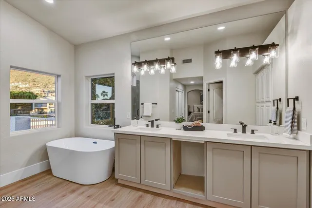 $1,297,000 | 5286 West Lone Cactus Drive, Glendale, AZ 85308