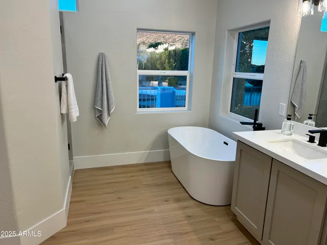 $1,297,000 | 5286 West Lone Cactus Drive, Glendale, AZ 85308