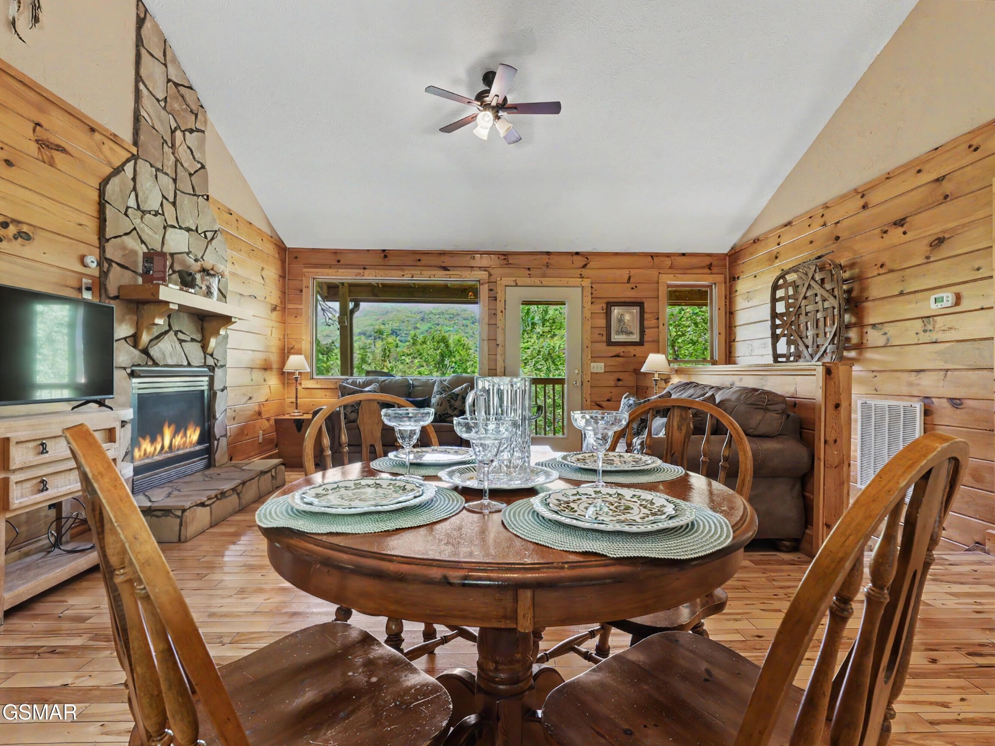439 Ridgeline Way Gatlinburg, TN 37738 - Photo 10 of 42 Gallery Image 10