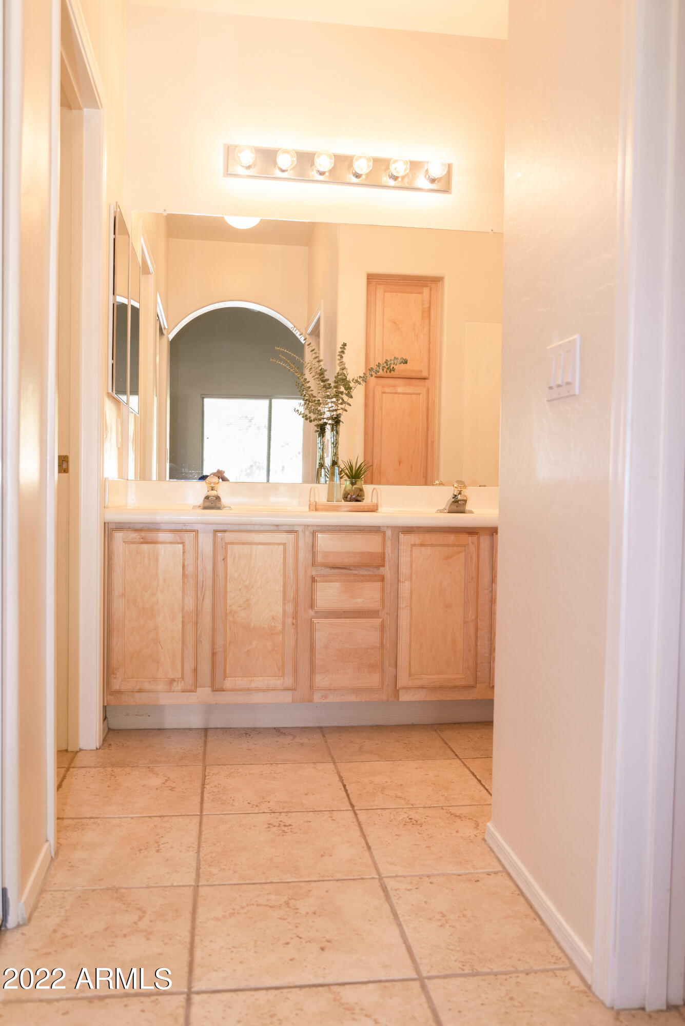 9065 East Gary Road, Unit 105 Scottsdale, AZ 85260 - Photo 8 of 32 Main Bath