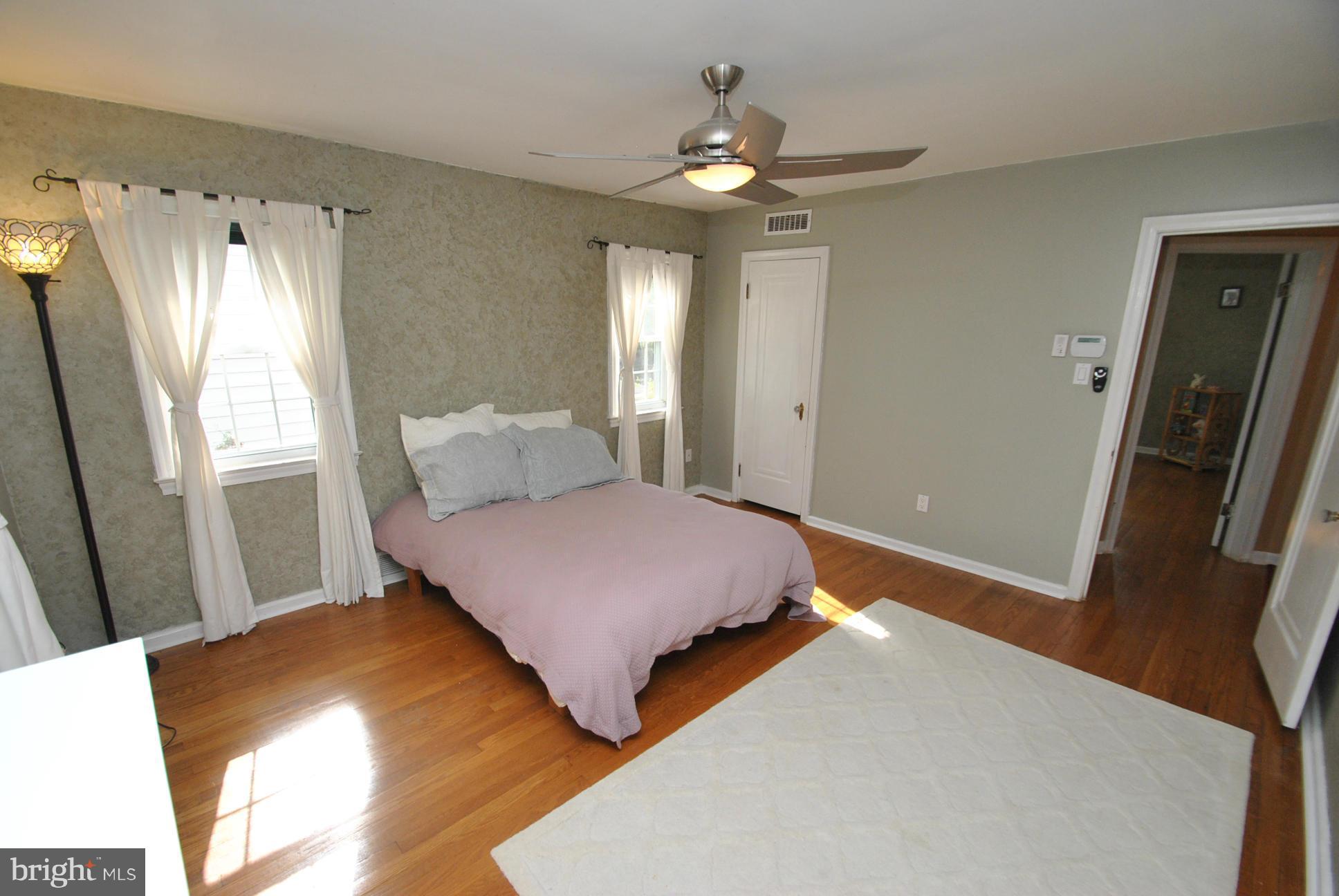 3006 Dunglow Road Baltimore, MD 21222 - Photo 15 of 30 GORGEOUS REFINISHED HARDWOODS - 2 CLOSETS
