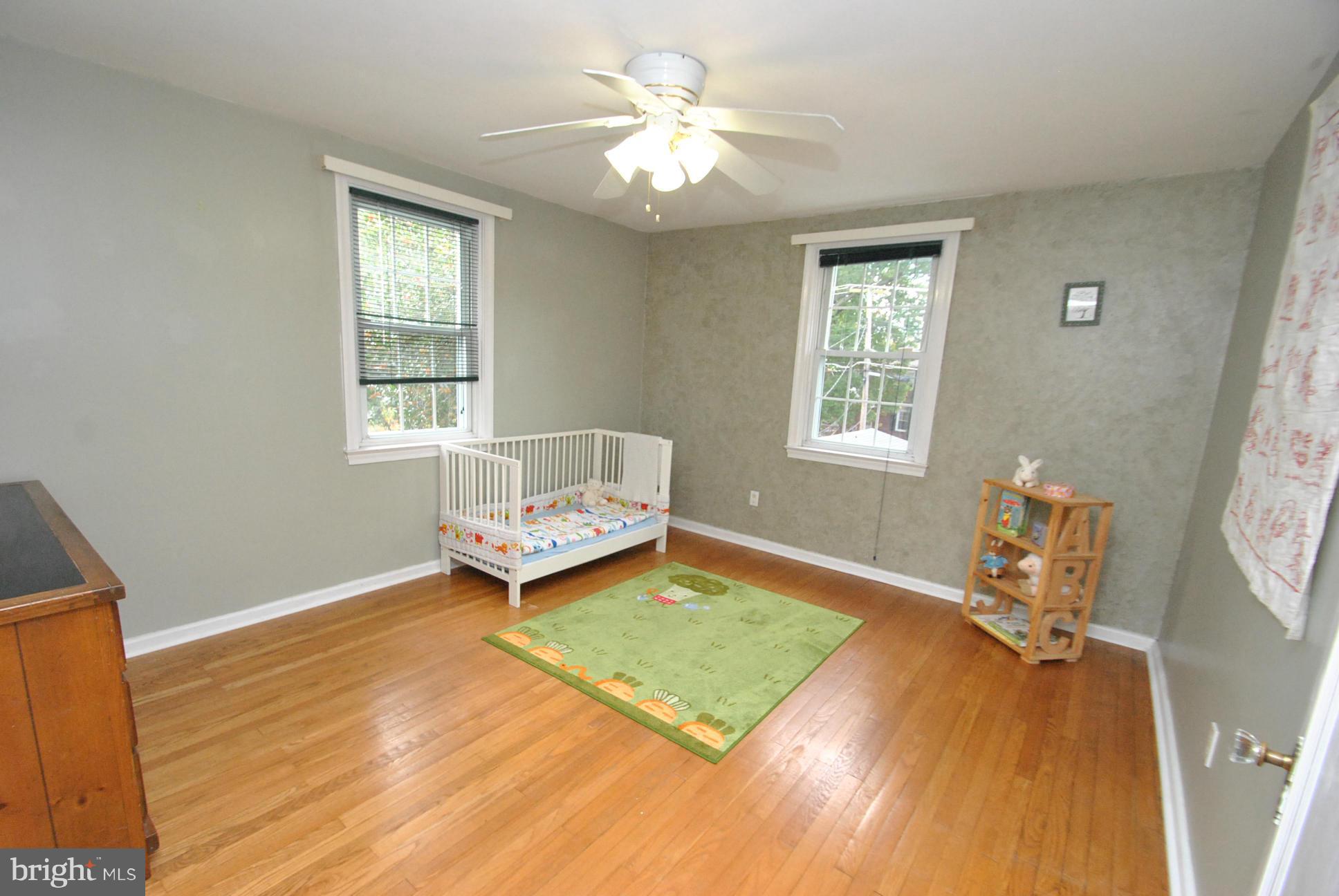 3006 Dunglow Road Baltimore, MD 21222 - Photo 16 of 30 2ND BEDROOM - UPPER LEVEL