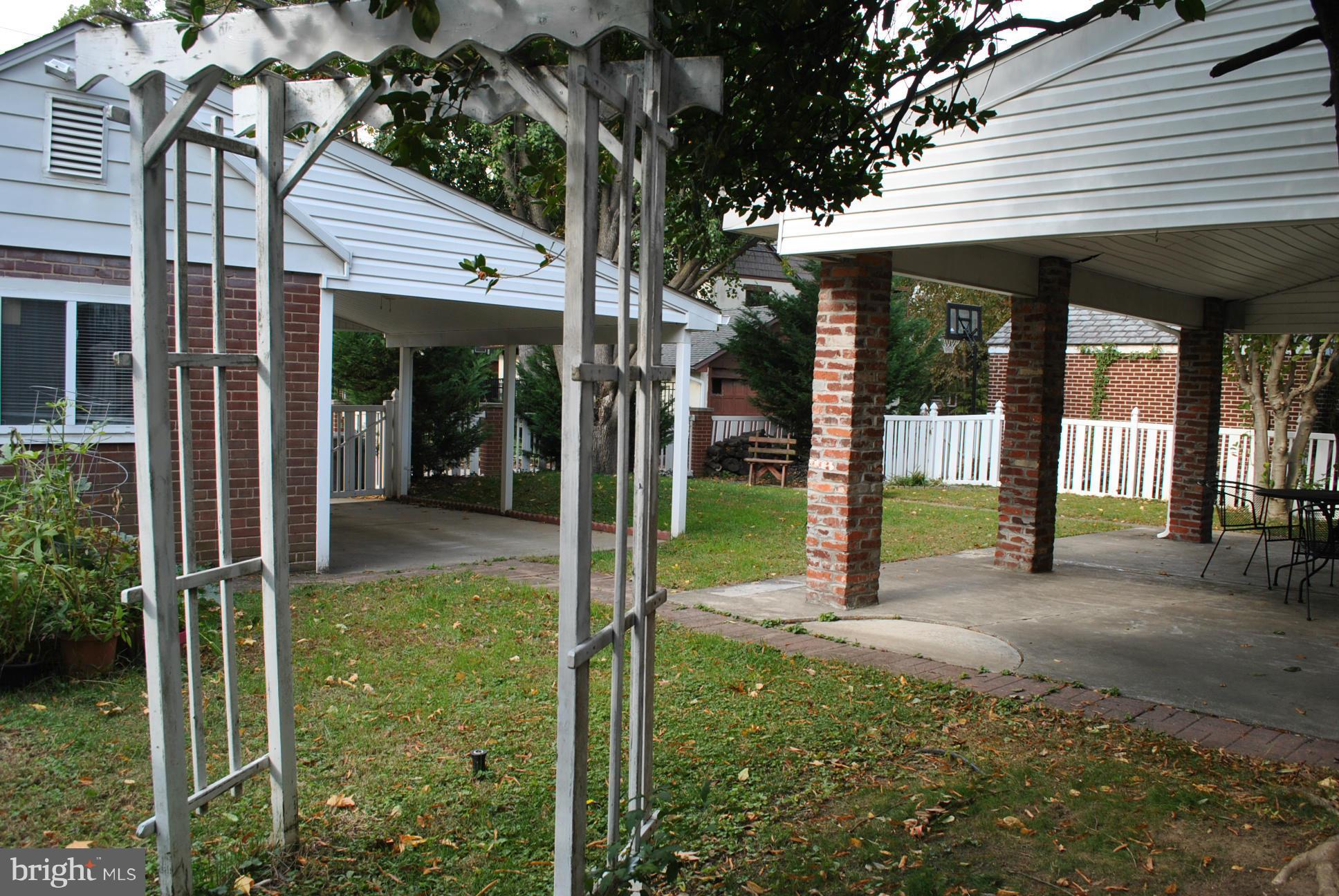 3006 Dunglow Road Baltimore, MD 21222 - Photo 28 of 30 SURROUNDED BY MATURE TREES