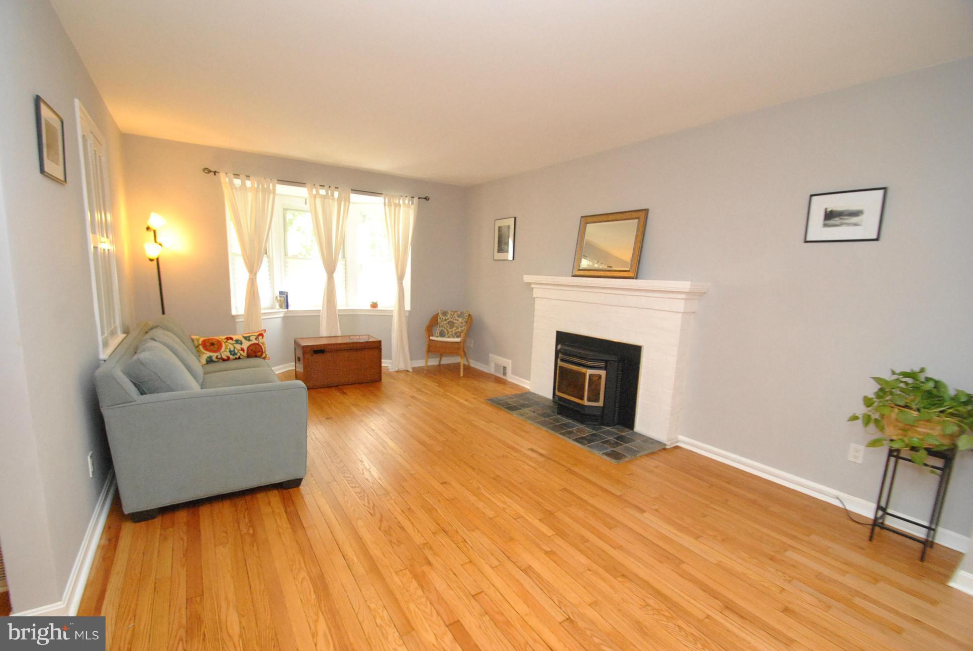 3006 Dunglow Road Baltimore, MD 21222 - Photo 6 of 30 FRESHLY PAINTED