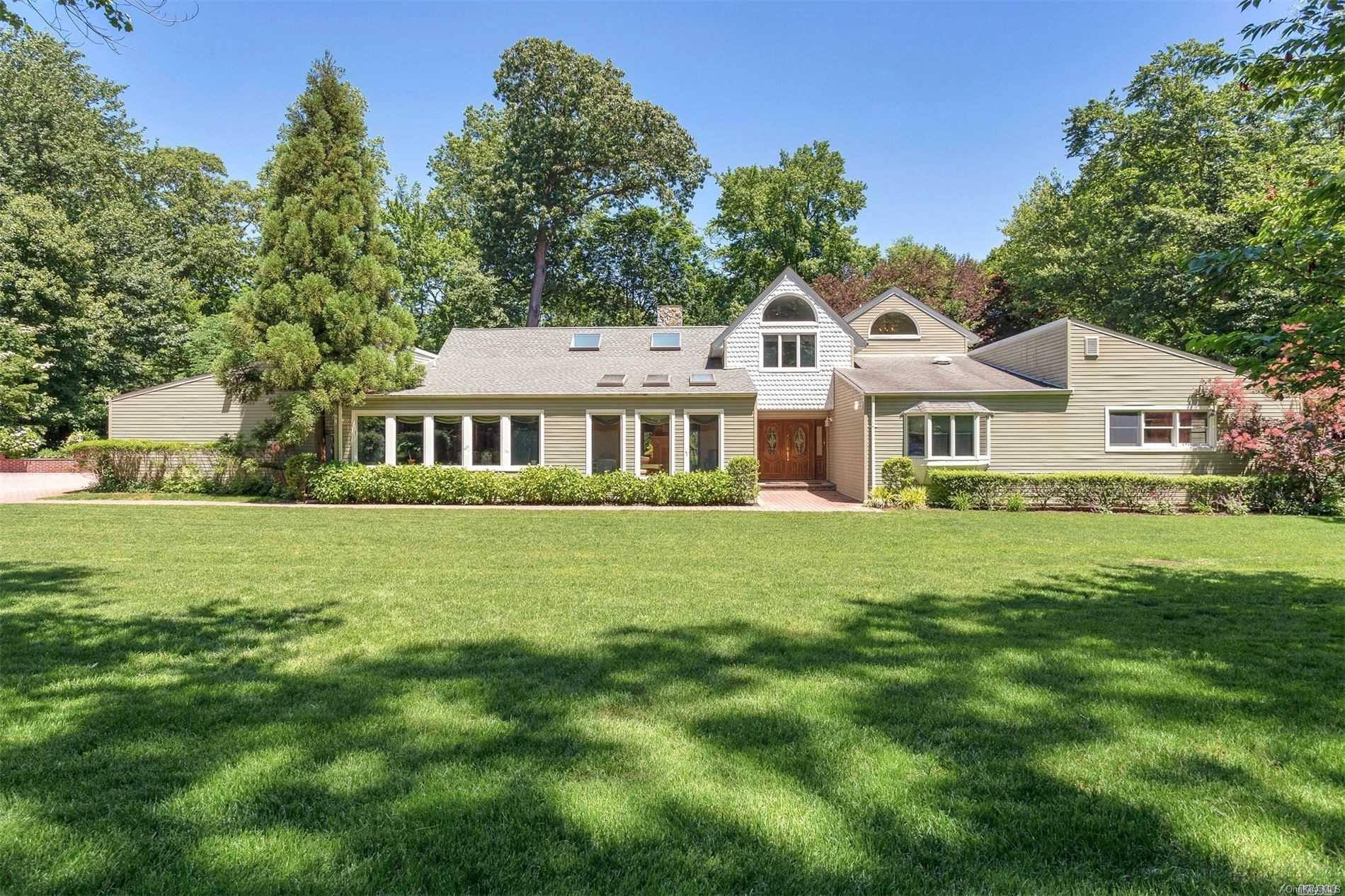 6 Barkers Point Road Sands Point, NY 11050 - Photo 1 of 1 Front