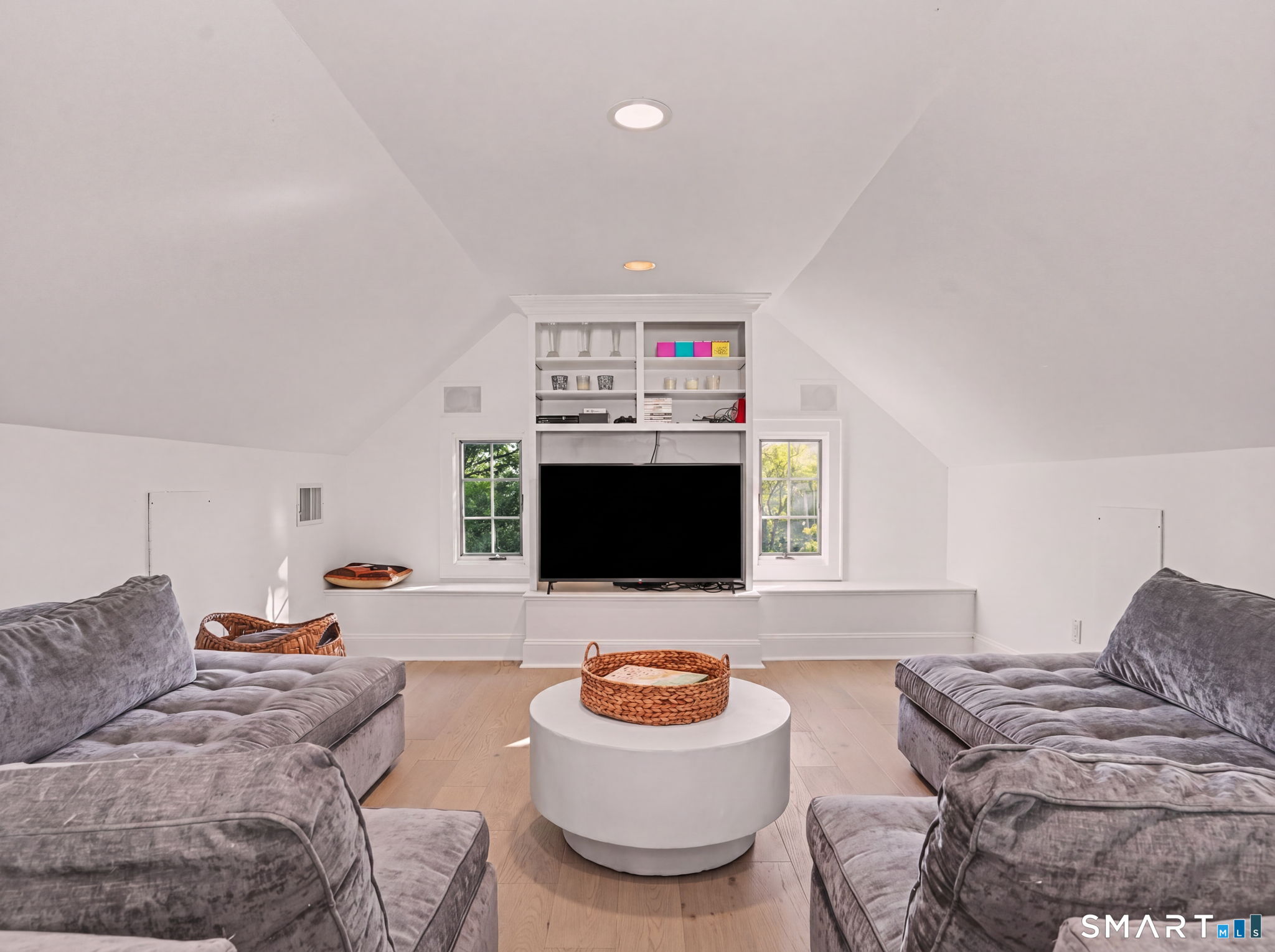 280 Mill Hill Road Fairfield, CT 06890 - Photo 25 of 35