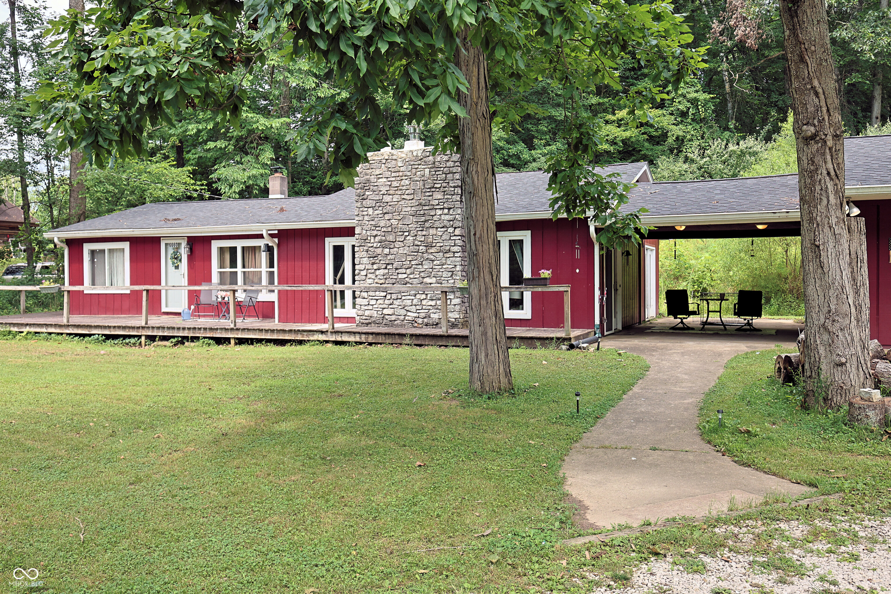 6660 North Railroad Road Morgantown, IN 46160 - Photo 2 of 26