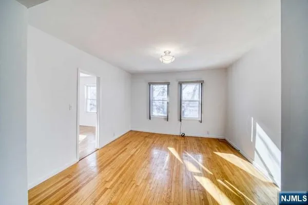 $2,800 | 112 Sunset Avenue, Unit 2, North Arlington, NJ 07031