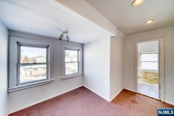 $2,800 | 112 Sunset Avenue, Unit 2, North Arlington, NJ 07031