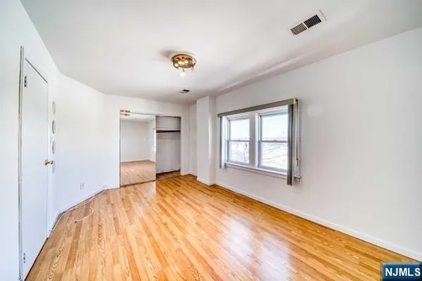 $2,800 | 112 Sunset Avenue, Unit 2, North Arlington, NJ 07031