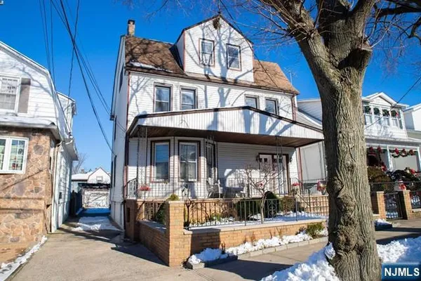 $2,800 | 112 Sunset Avenue, Unit 2, North Arlington, NJ 07031