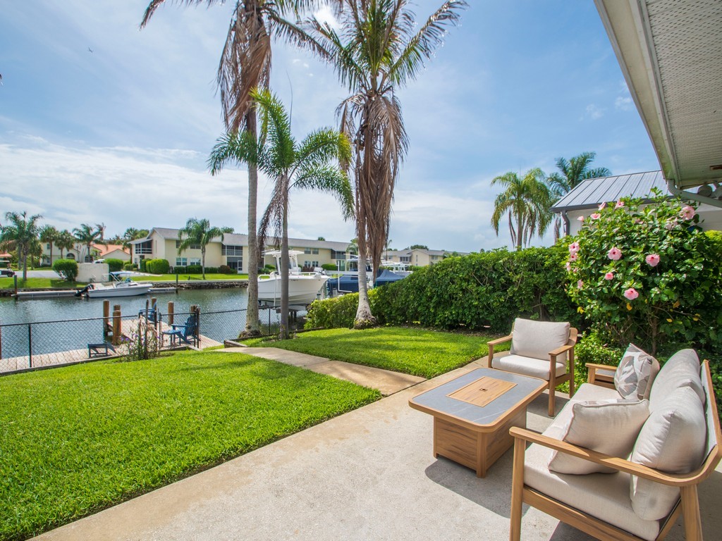 1914 Robalo Drive Vero Beach, FL 32960 - Photo 22 of 36