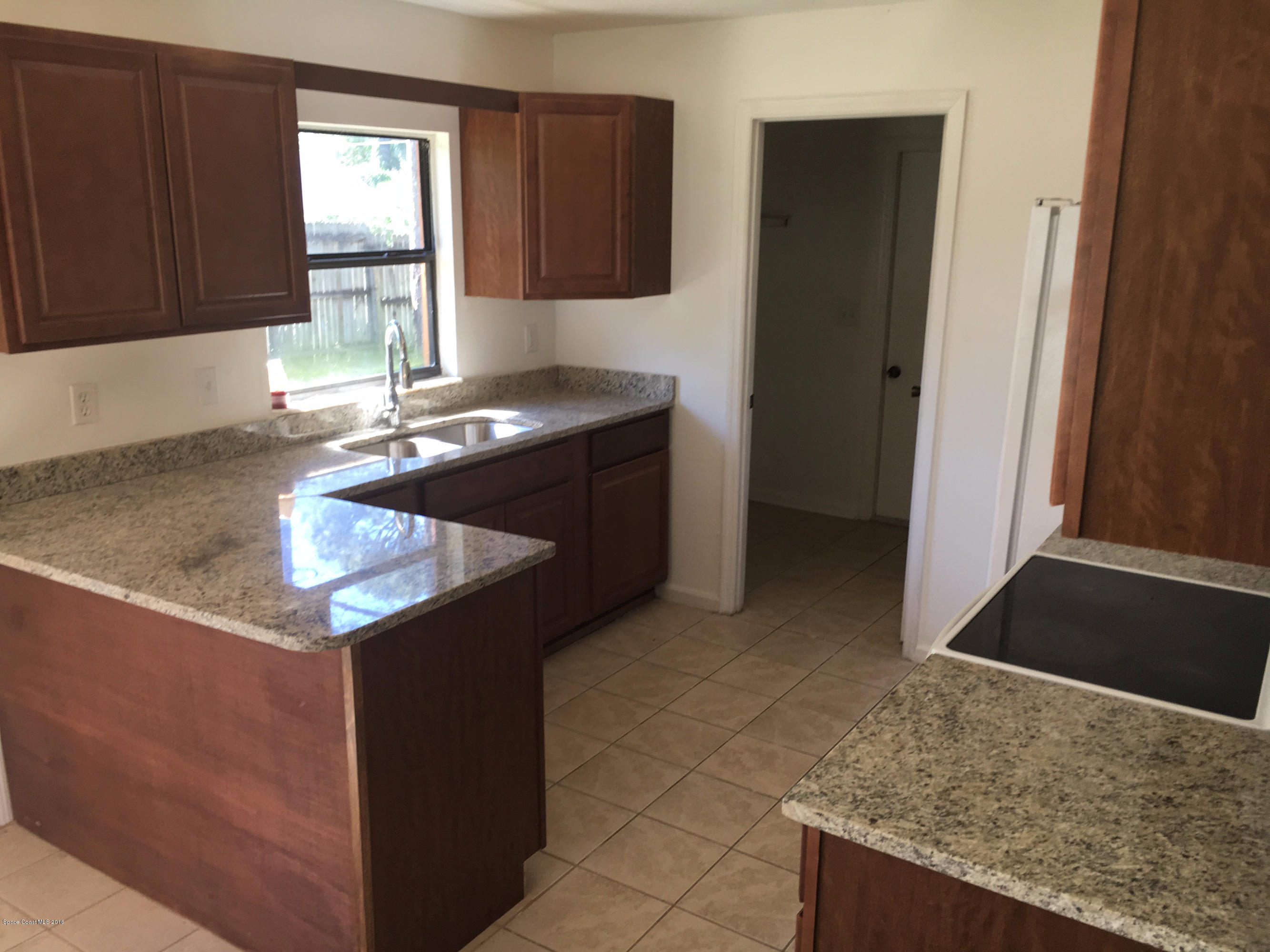 990 Degroodt Road Southwest Palm Bay, FL 32908 - Photo 9 of 17 IMG_0514