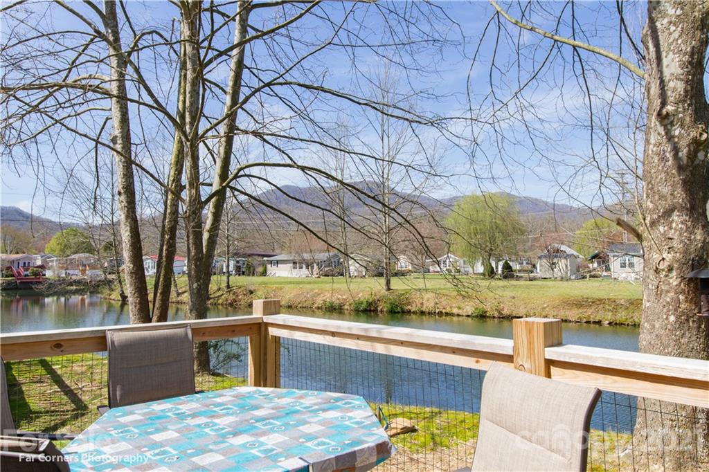120 Pike Point, Unit 252 Waynesville, NC 28785 - Photo 1 of 24 Gallery Image 1