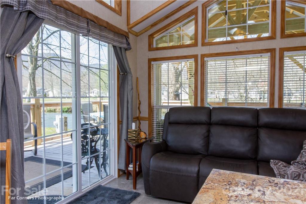 120 Pike Point, Unit 252 Waynesville, NC 28785 - Photo 13 of 24 Gallery Image 13