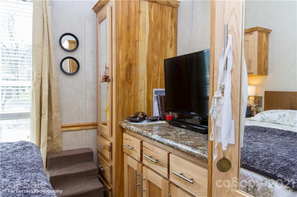 120 Pike Point, Unit 252 Waynesville, NC 28785 - Photo 21 of 24 Gallery Image 21