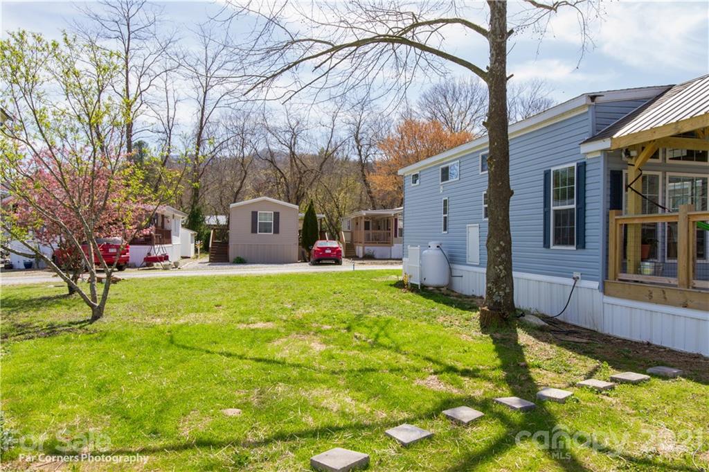 120 Pike Point, Unit 252 Waynesville, NC 28785 - Photo 5 of 24 Gallery Image 5