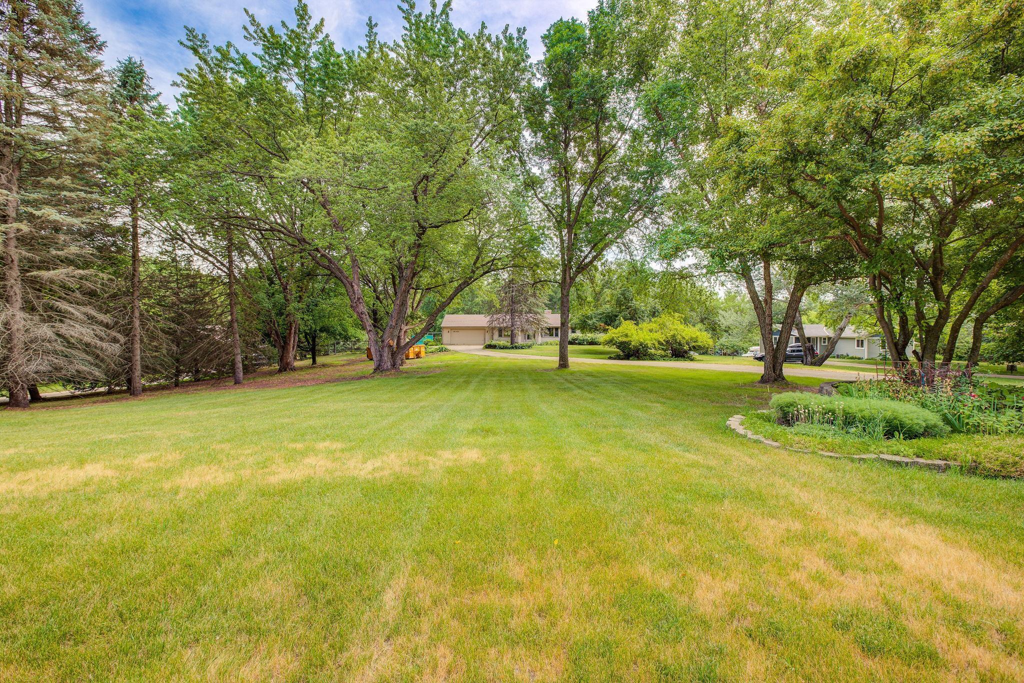 16301 Valley Road Eden Prairie, MN 55347 - Photo 2 of 30