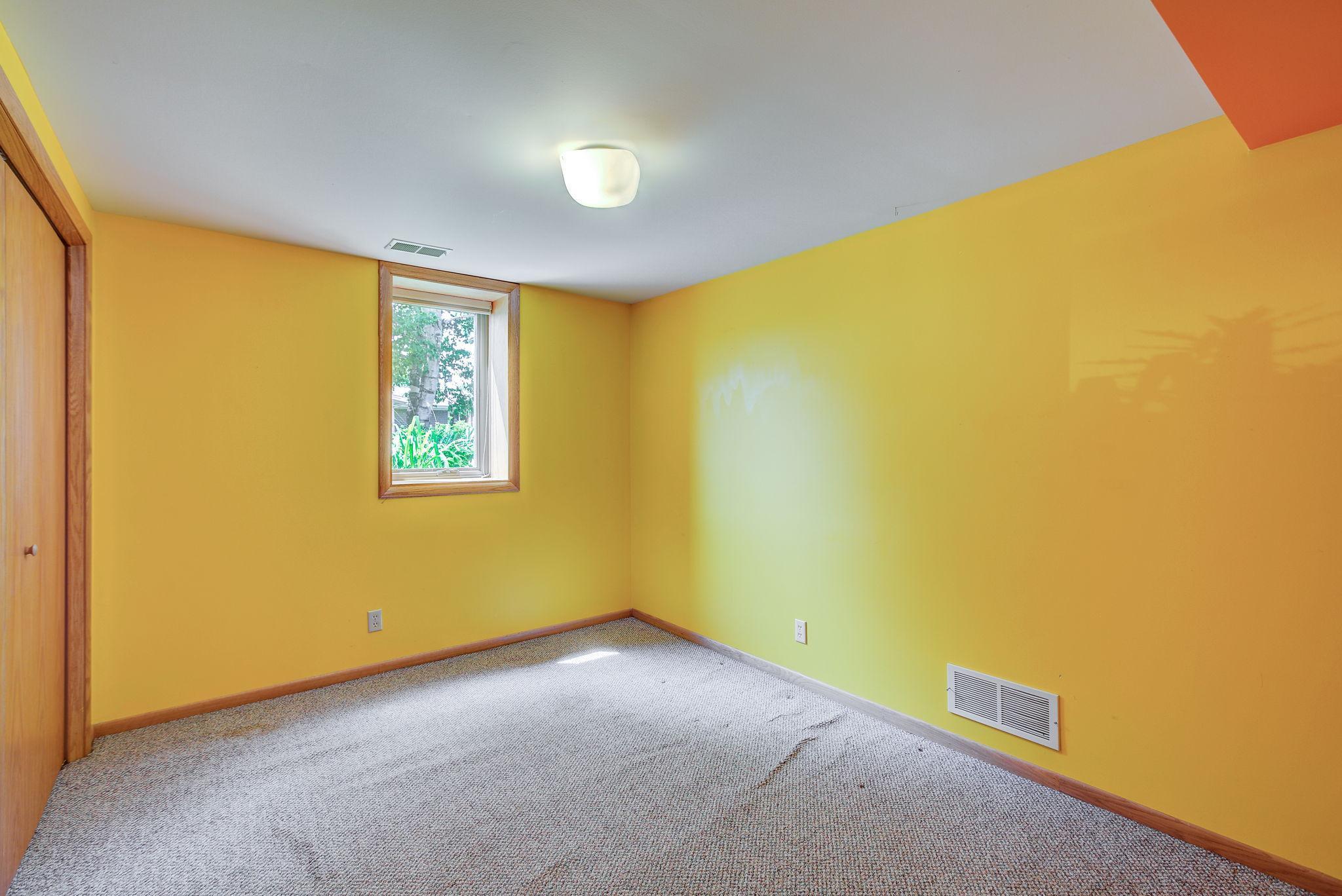 16301 Valley Road Eden Prairie, MN 55347 - Photo 15 of 30