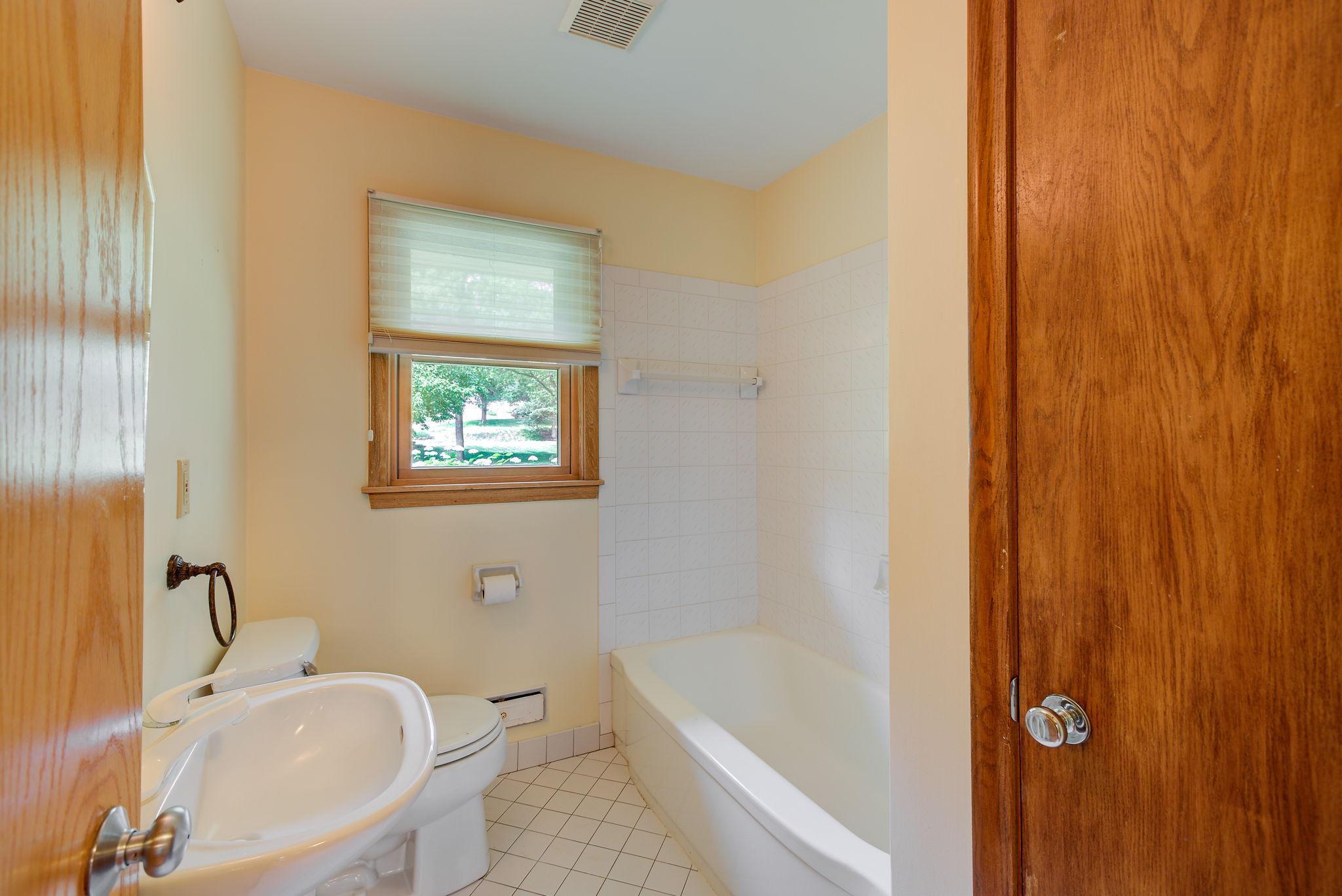 16301 Valley Road Eden Prairie, MN 55347 - Photo 18 of 30