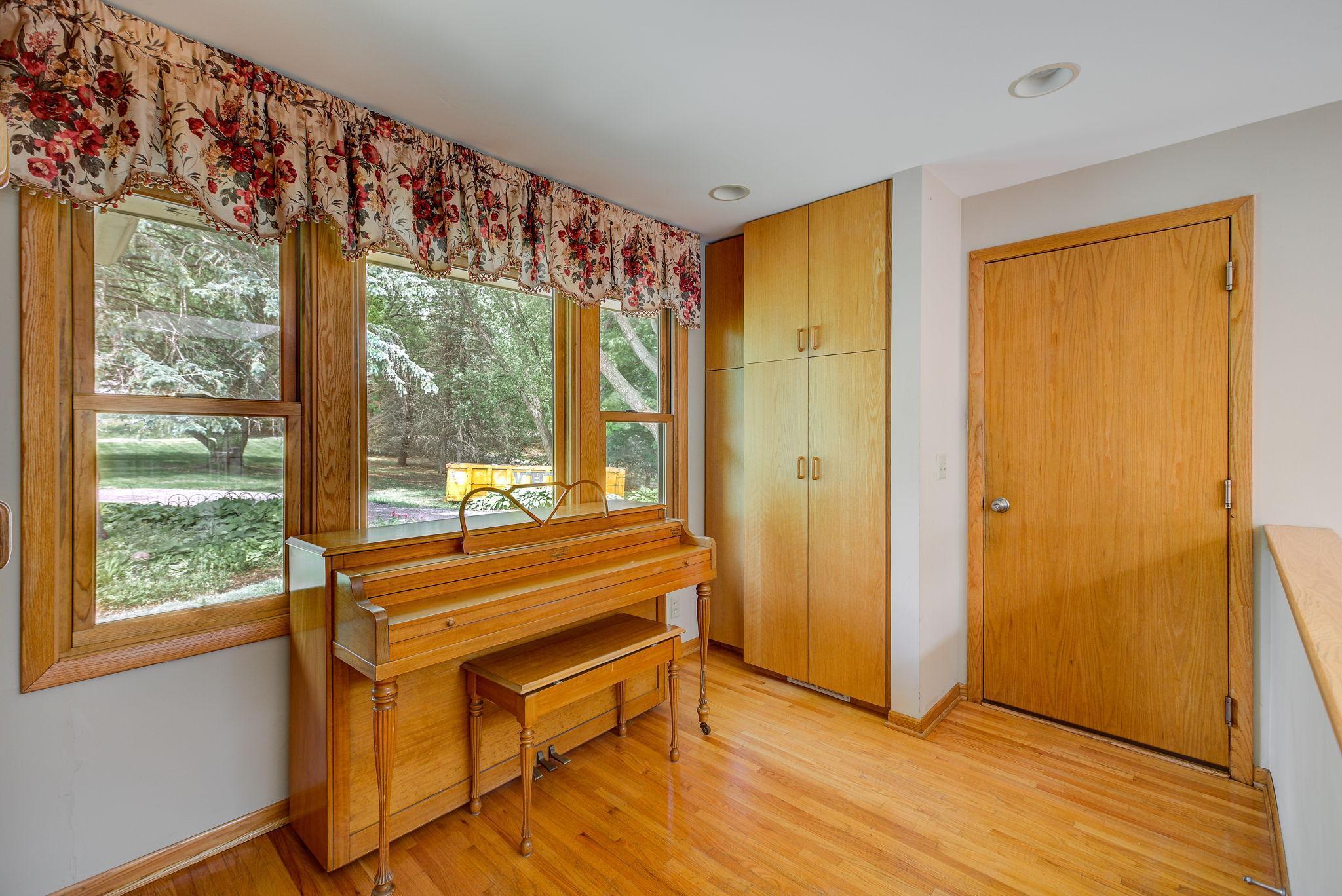 16301 Valley Road Eden Prairie, MN 55347 - Photo 20 of 30