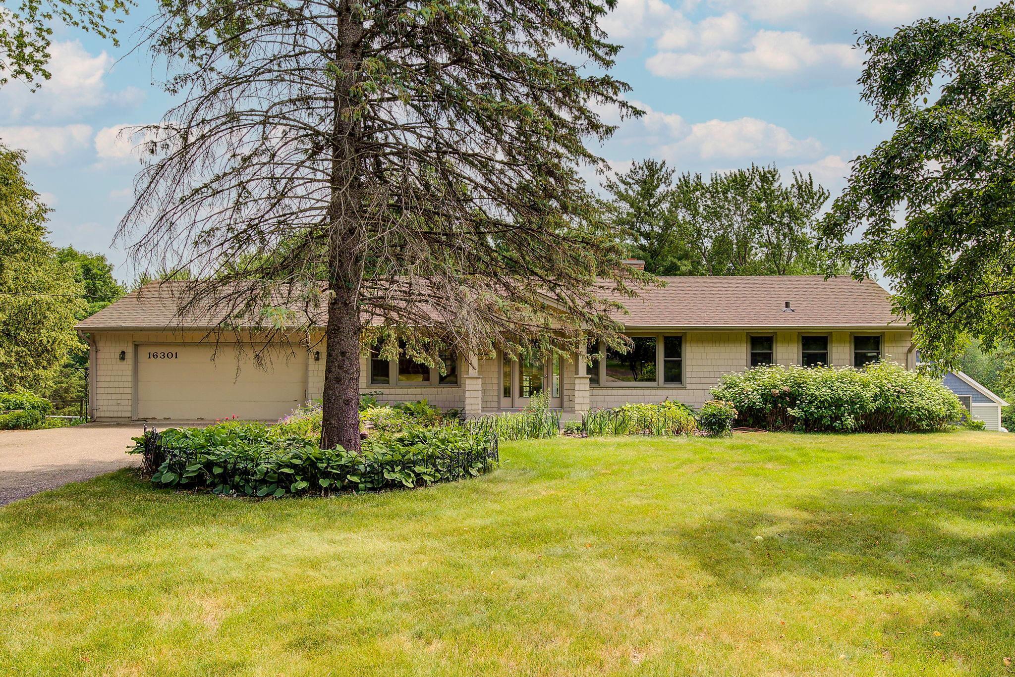 16301 Valley Road Eden Prairie, MN 55347 - Photo 4 of 30