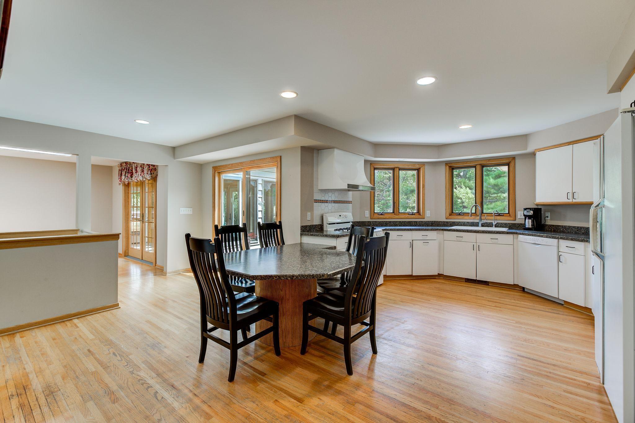 16301 Valley Road Eden Prairie, MN 55347 - Photo 10 of 30