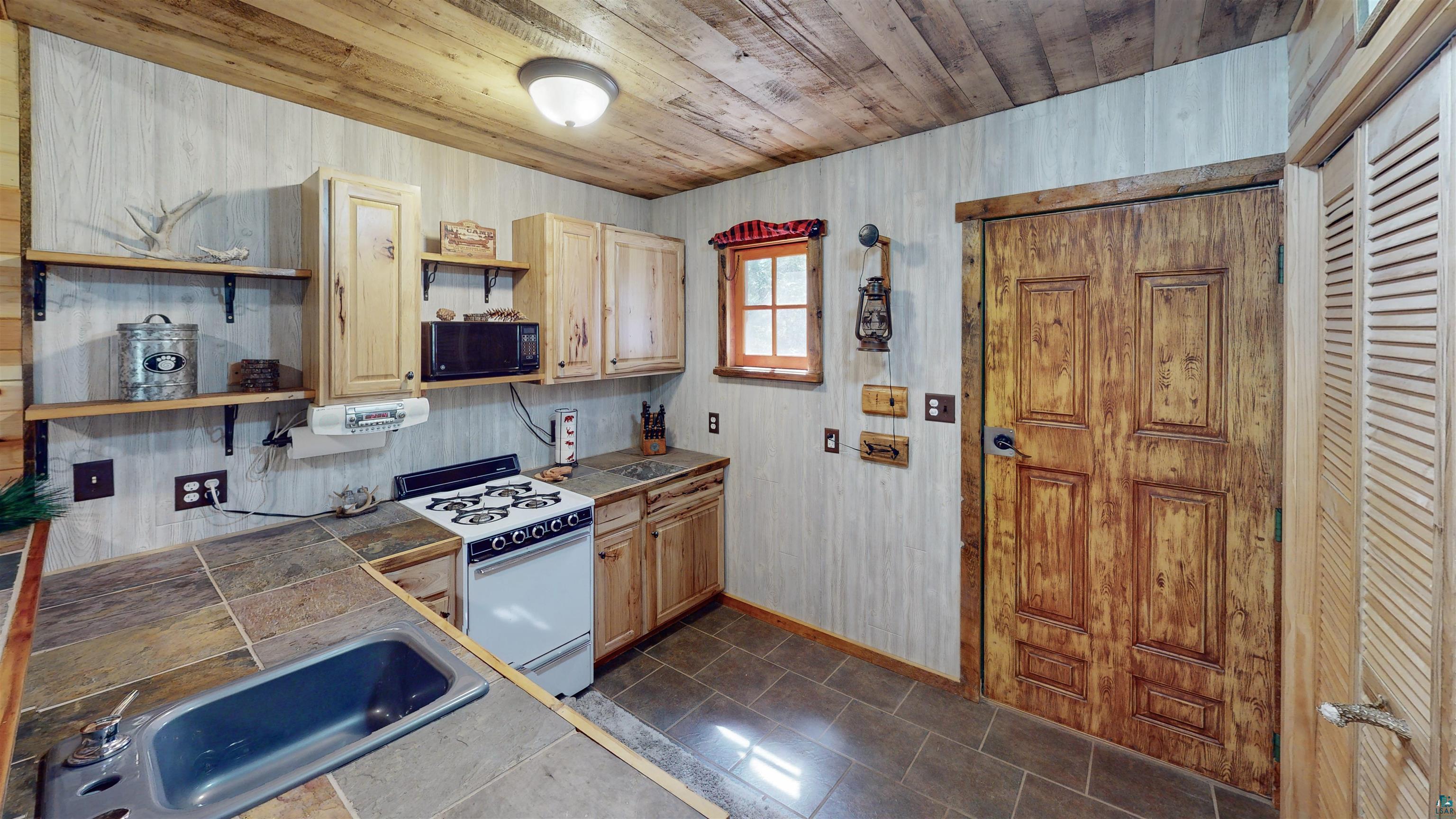 38 Christine Point Road Lutsen, MN 55612 - Photo 6 of 37