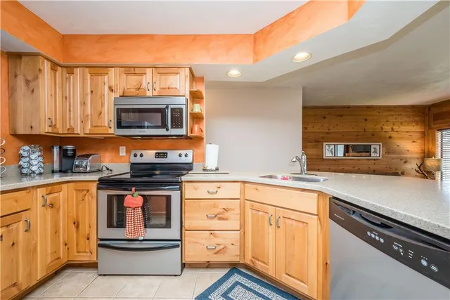 $305,000 | 2805 Swiss Mountain Drive, Champion, PA 15622