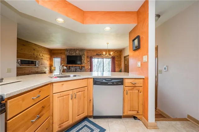 $305,000 | 2805 Swiss Mountain Drive, Champion, PA 15622