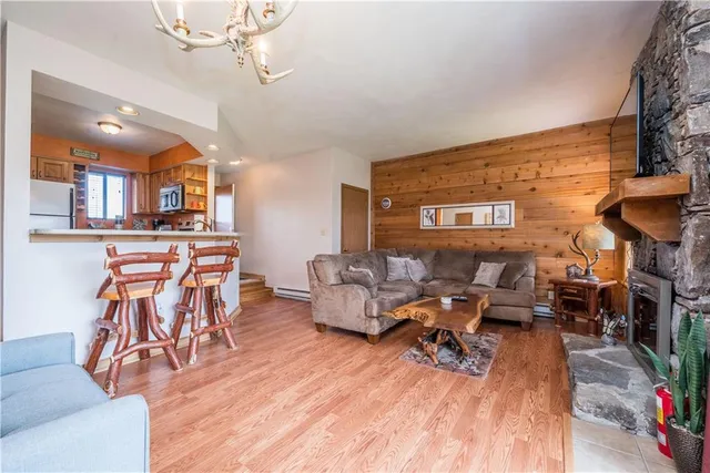 $305,000 | 2805 Swiss Mountain Drive, Champion, PA 15622