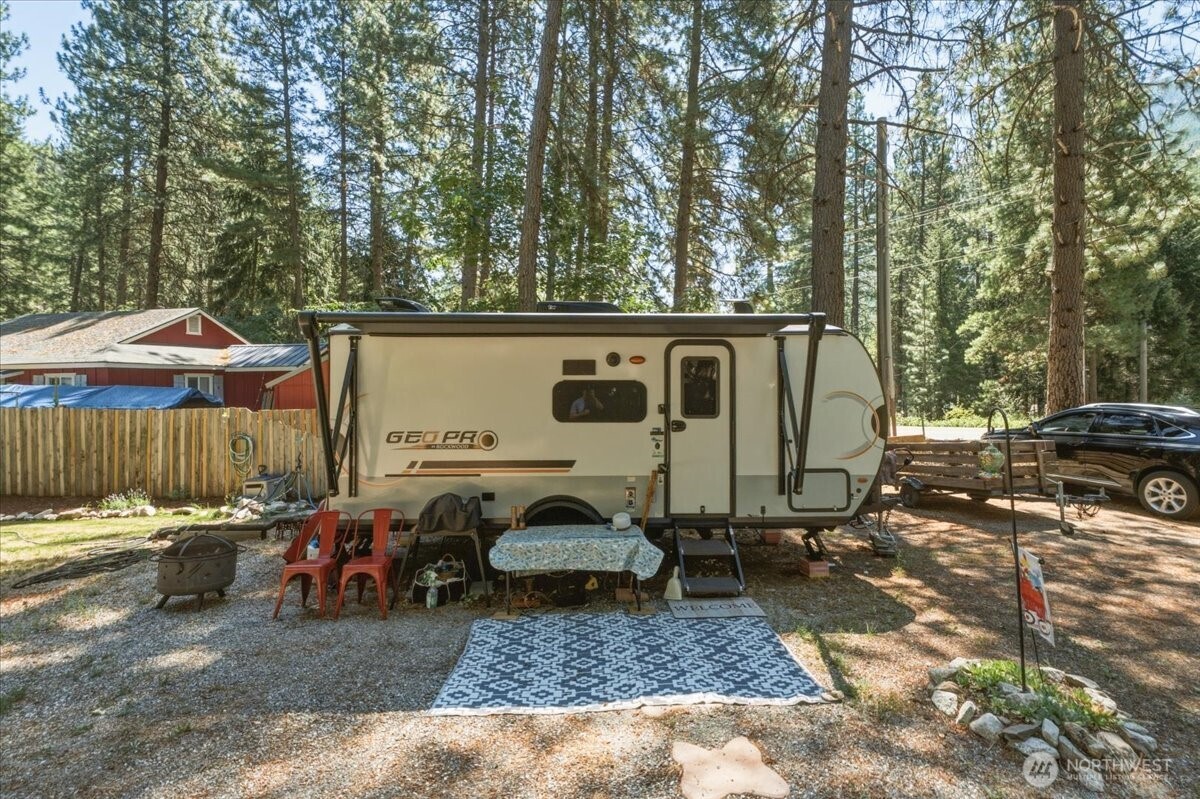 17964 Entiat River Road Entiat, WA 98822 - Photo 18 of 27